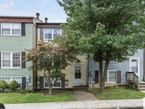 27 Bohn Ct, Baltimore, MD 21237