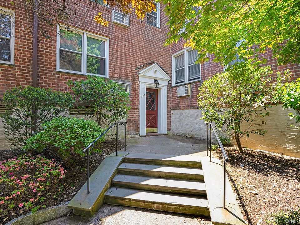 1st image of 309 Palmer Terrace #2A