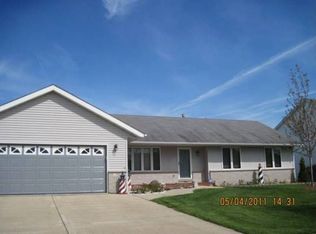 781 Barley Ridge Trl, Freeport, IL 61032