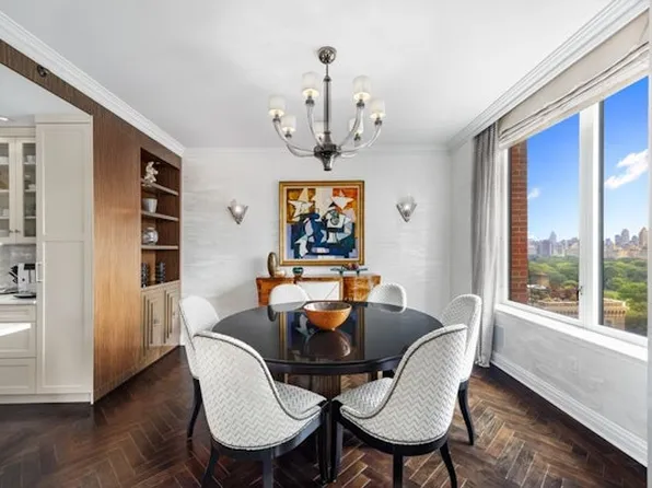 15 West 63rd Street image 3 of 13