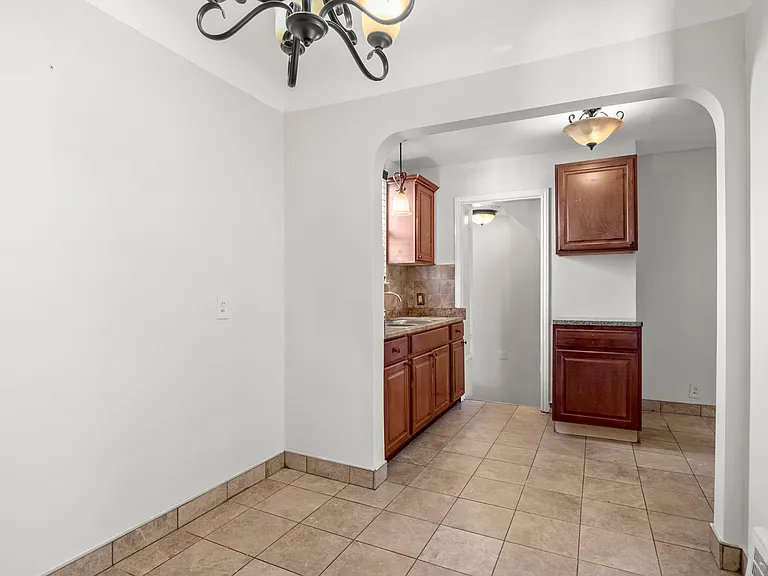 4645 Rosalie St — Photo 11