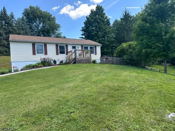 125 Layton Rd, Wantage Twp., NJ 07461