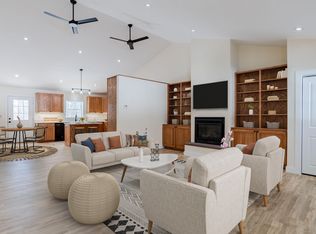 50 W Hill Dr, Belgrade, ME 04917