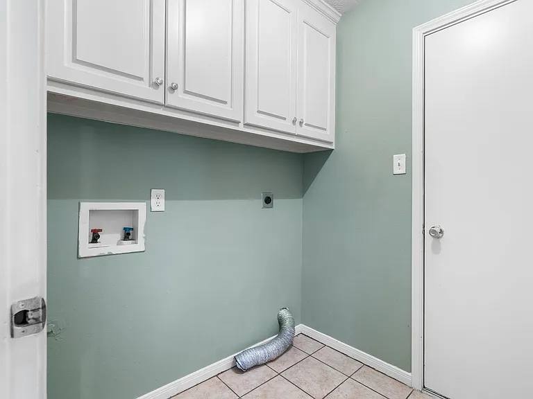 16394 Long Valley Ct — Photo 28