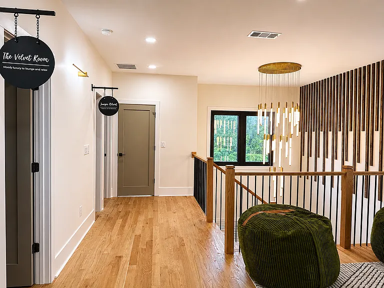 1413 Vaughn St SE — Photo 10