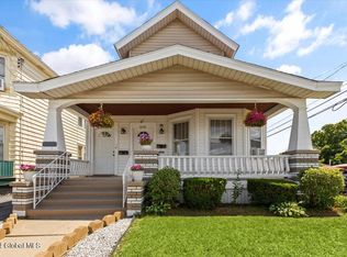 826 Michigan Ave, Schenectady, NY 12303