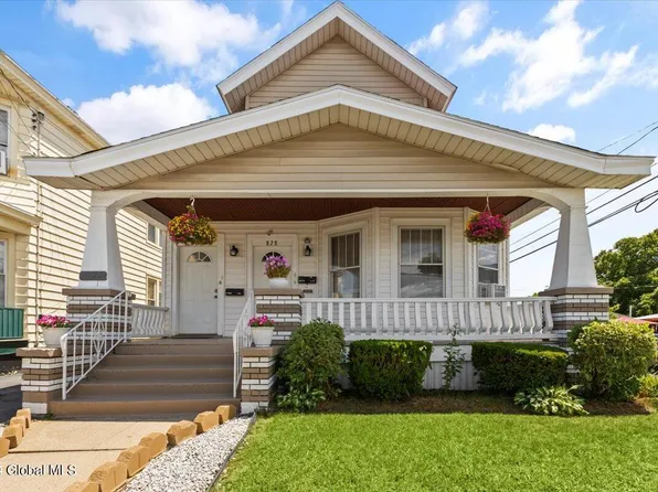 826 Michigan Avenue, Schenectady, NY 12303
