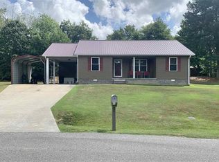 104 Terrace Rd, Greenfield, TN 38230