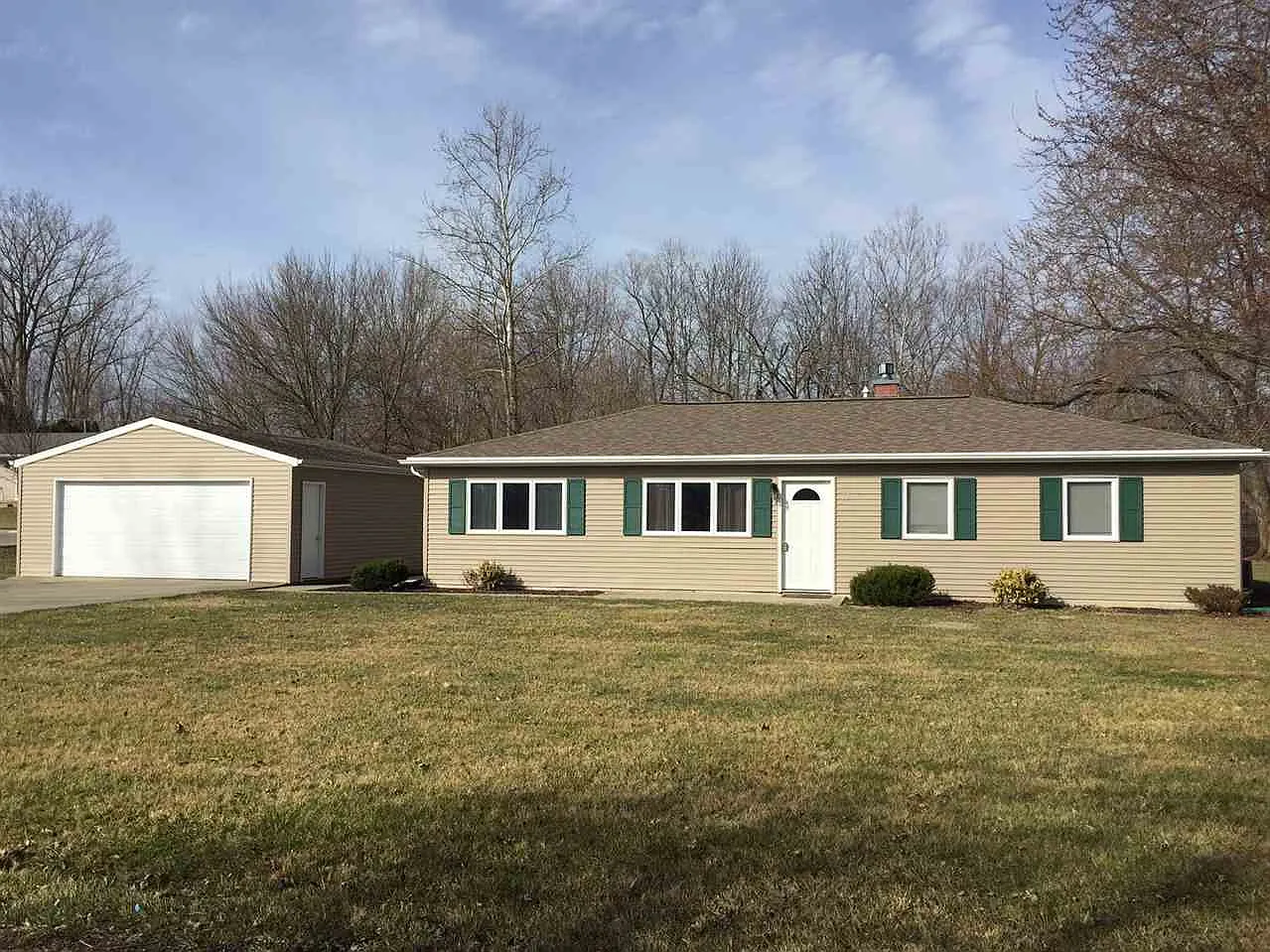 18 Henderson Dr photo 1