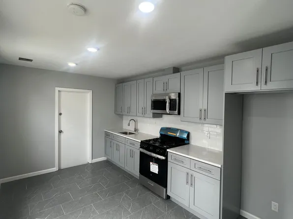 56 9th Ave #2, Newark, NJ 07107