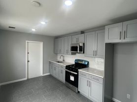54 9th Ave