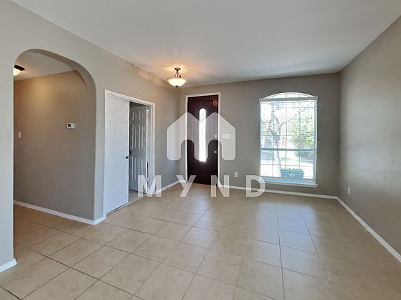 2nd image of 424 Castle St
