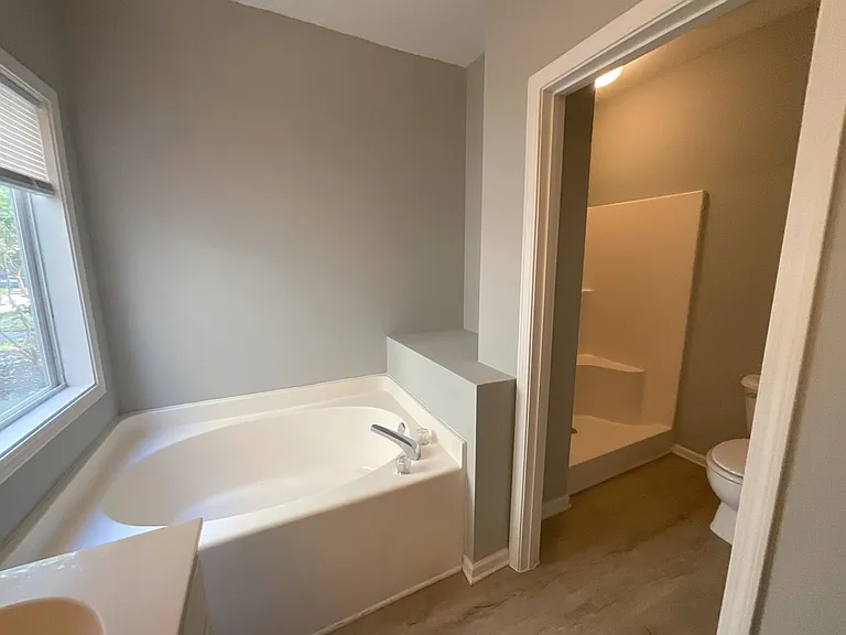 14 Essex Ct #A — Photo 12