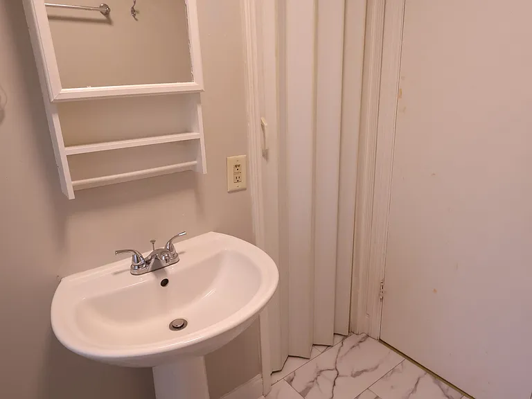 615 N Jefferson St NE — Photo 15