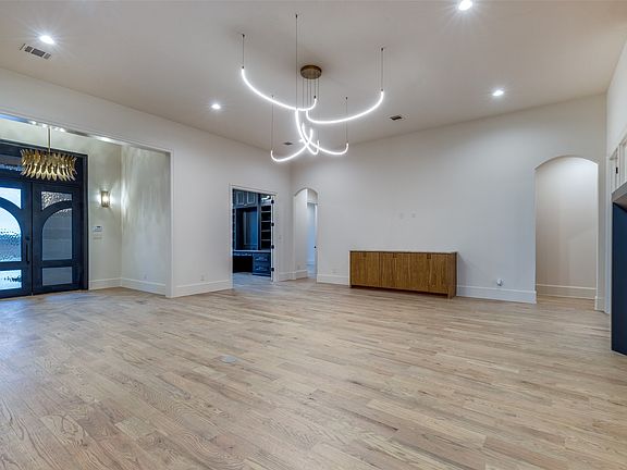 5th image of 3516 Fairway Dr