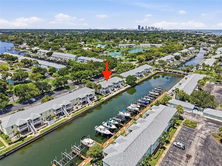 5092 Beach Dr SE #A — Photo 3