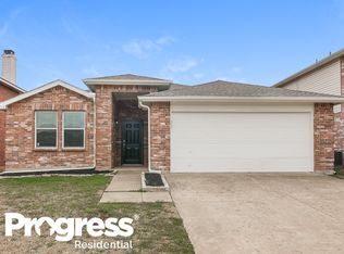 3913 Thoroughbred Trl, Fort Worth, TX 76123