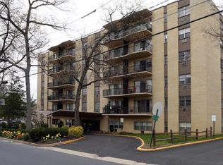 215 Chestnut Pl, Cherry Hill, NJ 08002