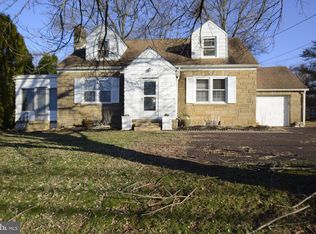 1462 N Pleasant View Rd, Pottstown, PA 19464
