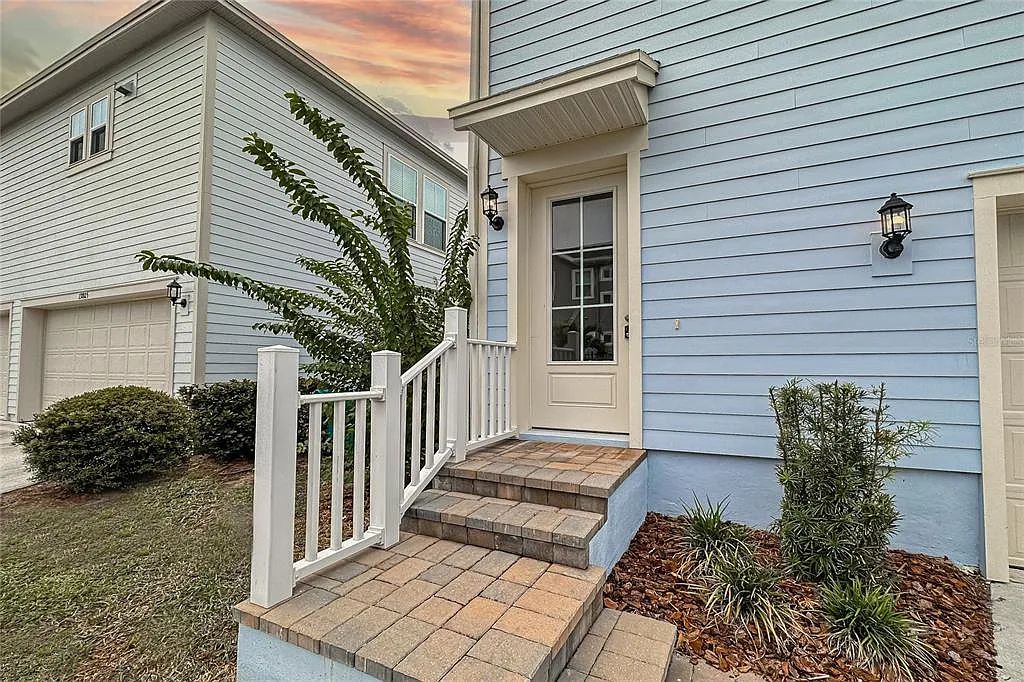 1 bed, 1.0 bath, 560 sqft, $1,700 — Photo 1