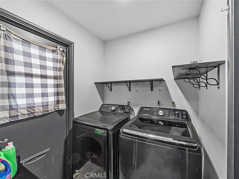 9417 Mango Ave — Photo 27