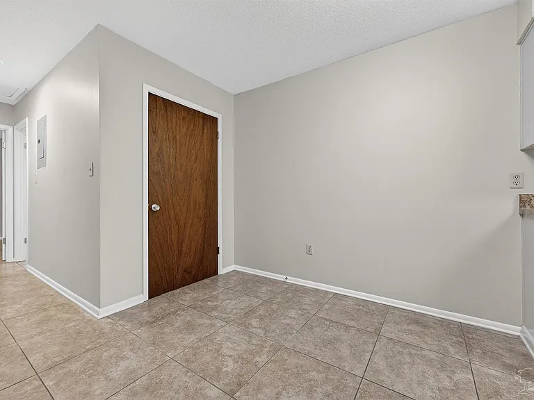 700 Palm Blvd N #D — Photo 12