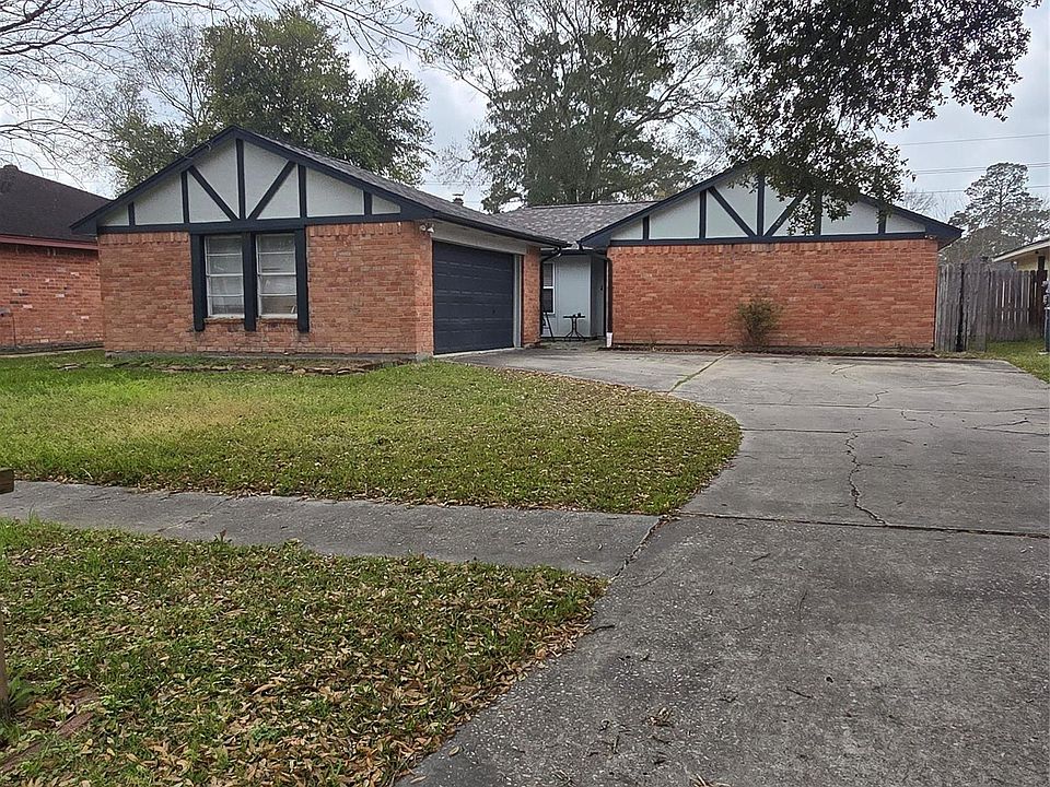 1st image of 22527 Millgate Dr