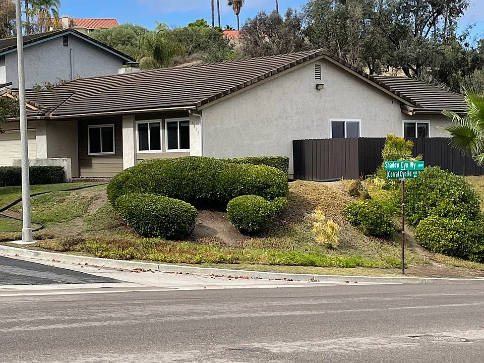 5829 Shadow Canyon Way