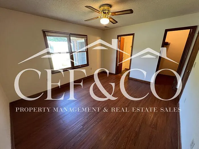 123 Lacey Ln — Photo 6
