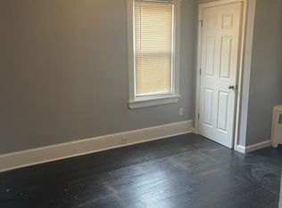 406 W Broad St #1, Palmyra, NJ 08065