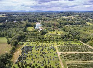 Traver Rd, Pleasant valley, NY 12569