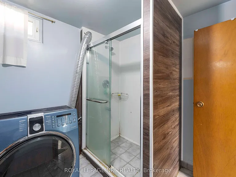 35 Eugene St — Photo 33