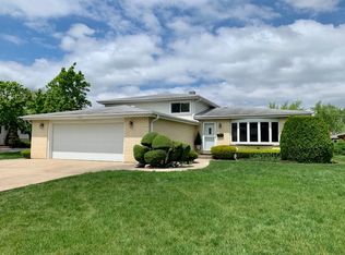 1670 W Jo Ann Ln, Addison, IL 60101