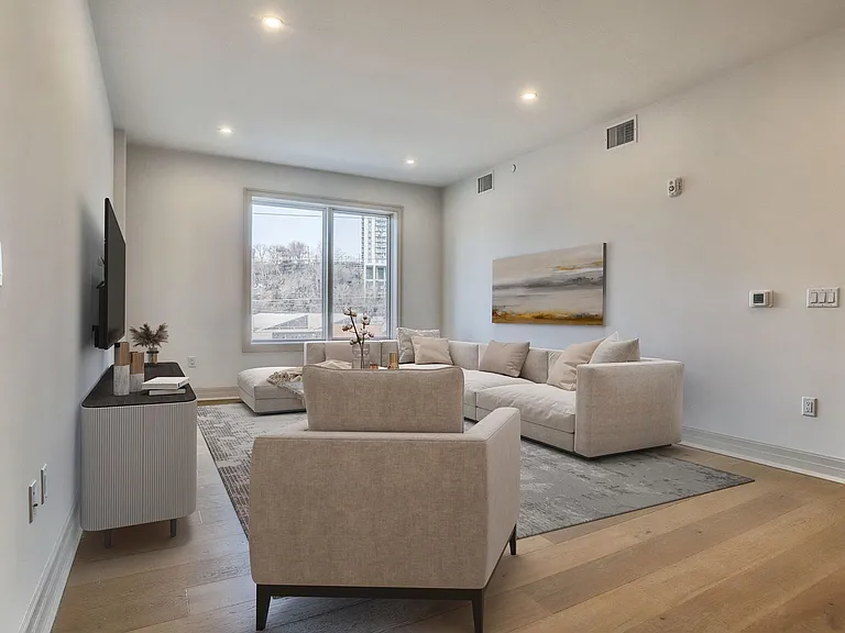 931 Madison St #309 — Photo 6