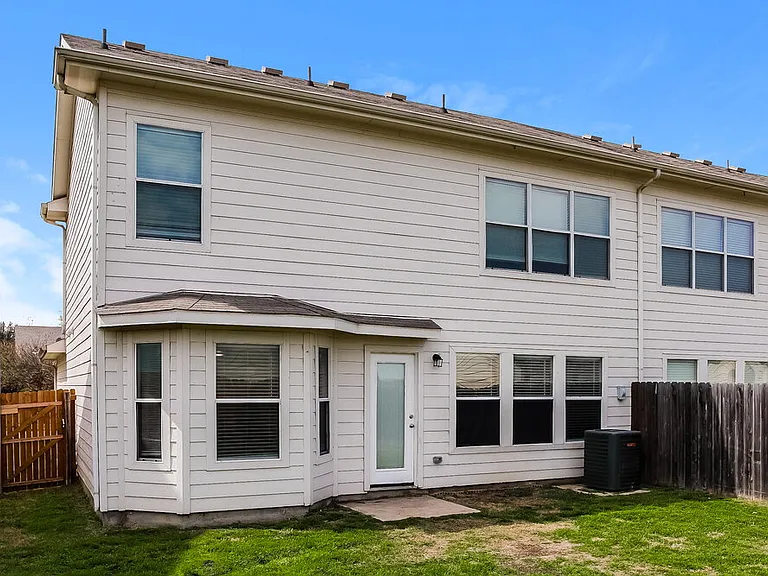 7528 Lazy Spur Blvd — Photo 17
