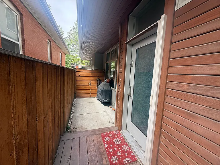 3926 N Yates St — Photo 3
