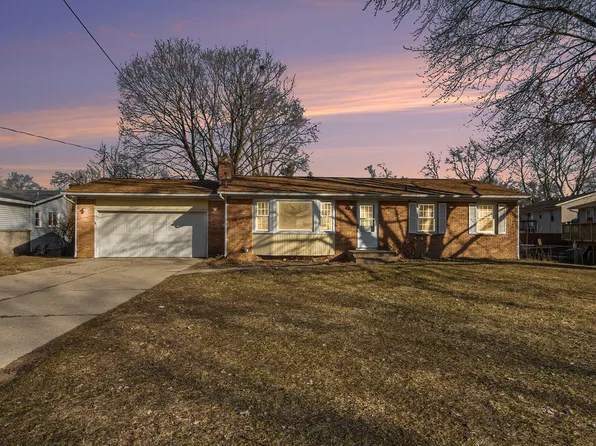 5243 Blaine Ave SE, Kentwood, MI 49508