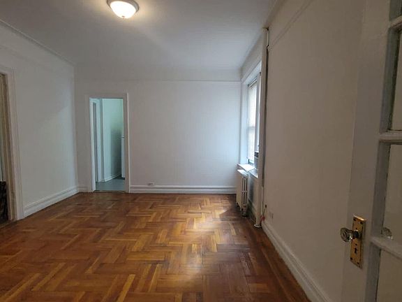 4th image of 222 E 82nd St APT 5C