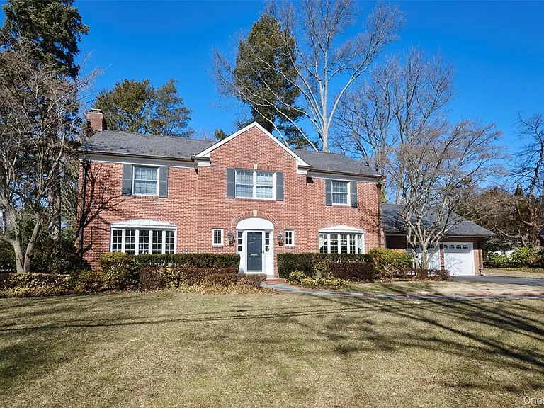 695 Hunt Ln — Photo 17