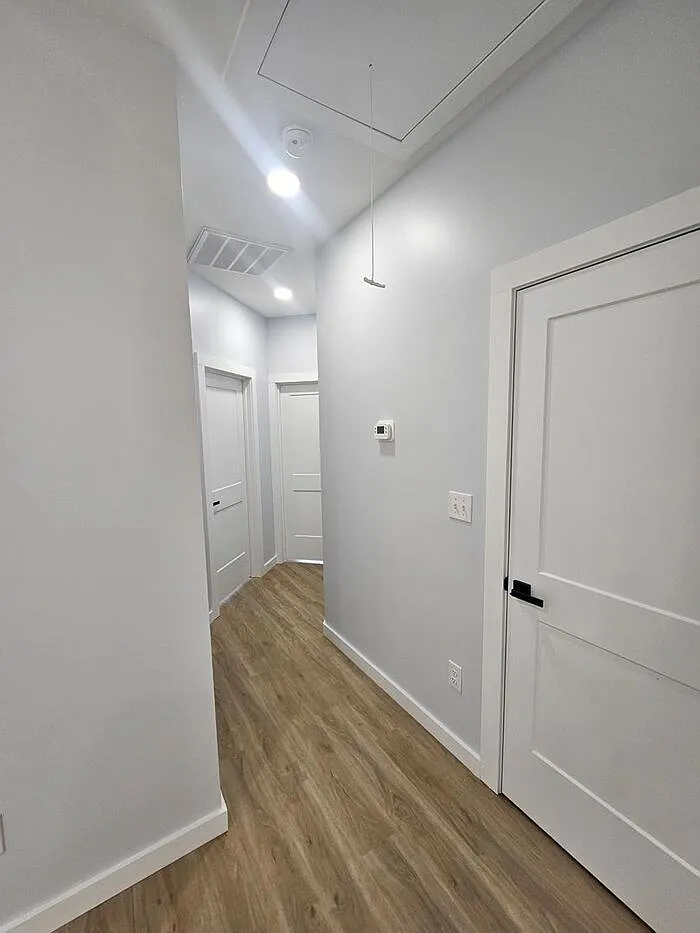 3 bed, 2.0 bath, 1450 sqft, $1,949 — Photo 4