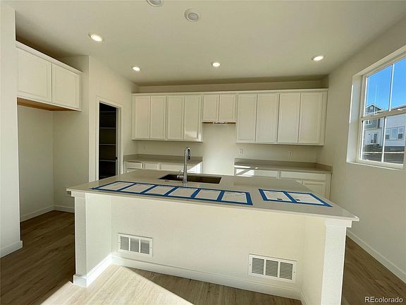 3rd image of 2524 Painted Turtle Ave