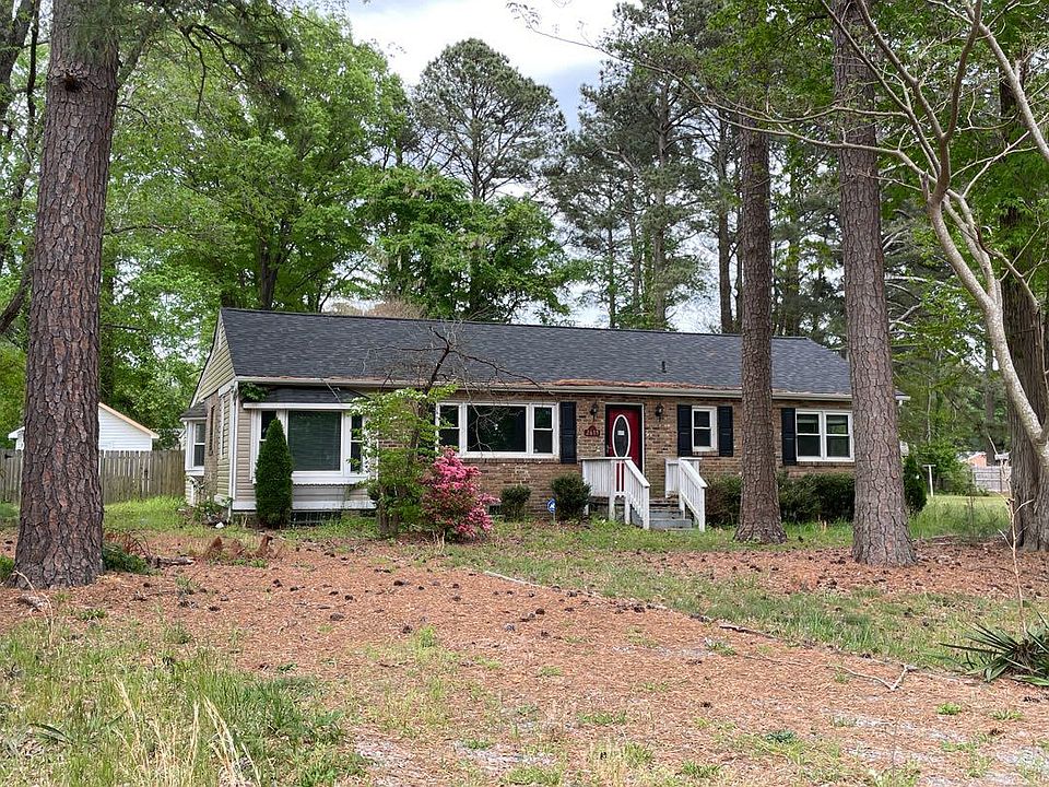 1st image of 2619 Forest Hills Rd
