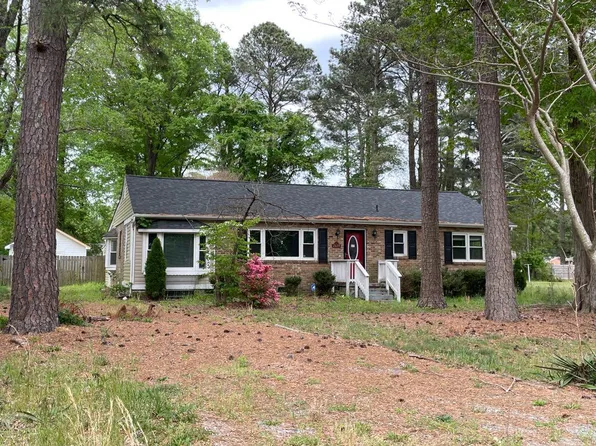 2619 Forest Hills Rd, Petersburg, VA 23805
