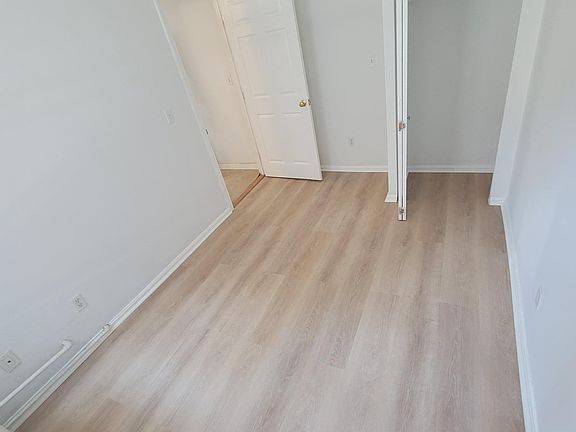 5th image of 220 Hanover St APT 5