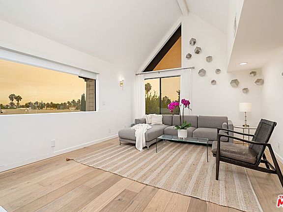 4th image of 835 S Lucerne Blvd APT 312