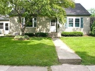 1501 Jefferson Ave, Waukesha, WI 53186