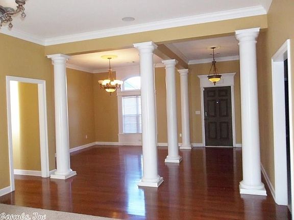 3rd image of 127 Belle Meade Dr