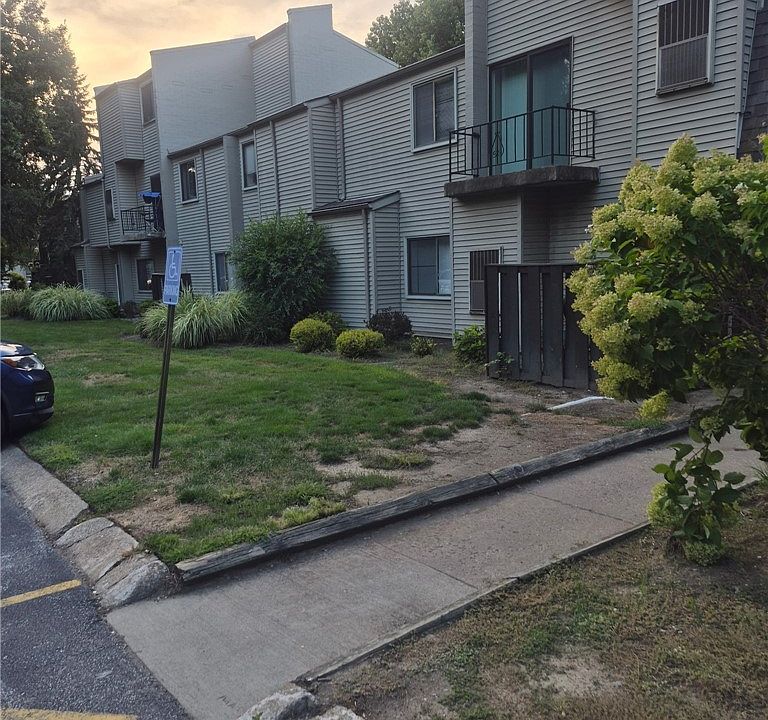 1st image of 38405 N Lane Rd APT E207