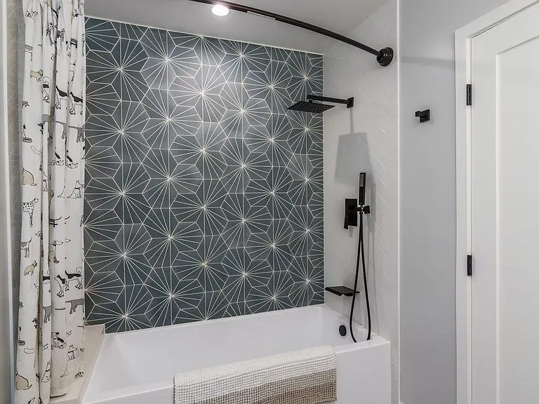4821 Heaven Ave — Photo 20