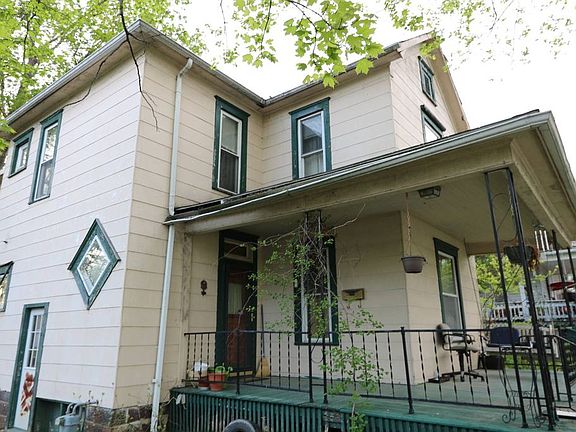 3rd image of 611 N 5th St